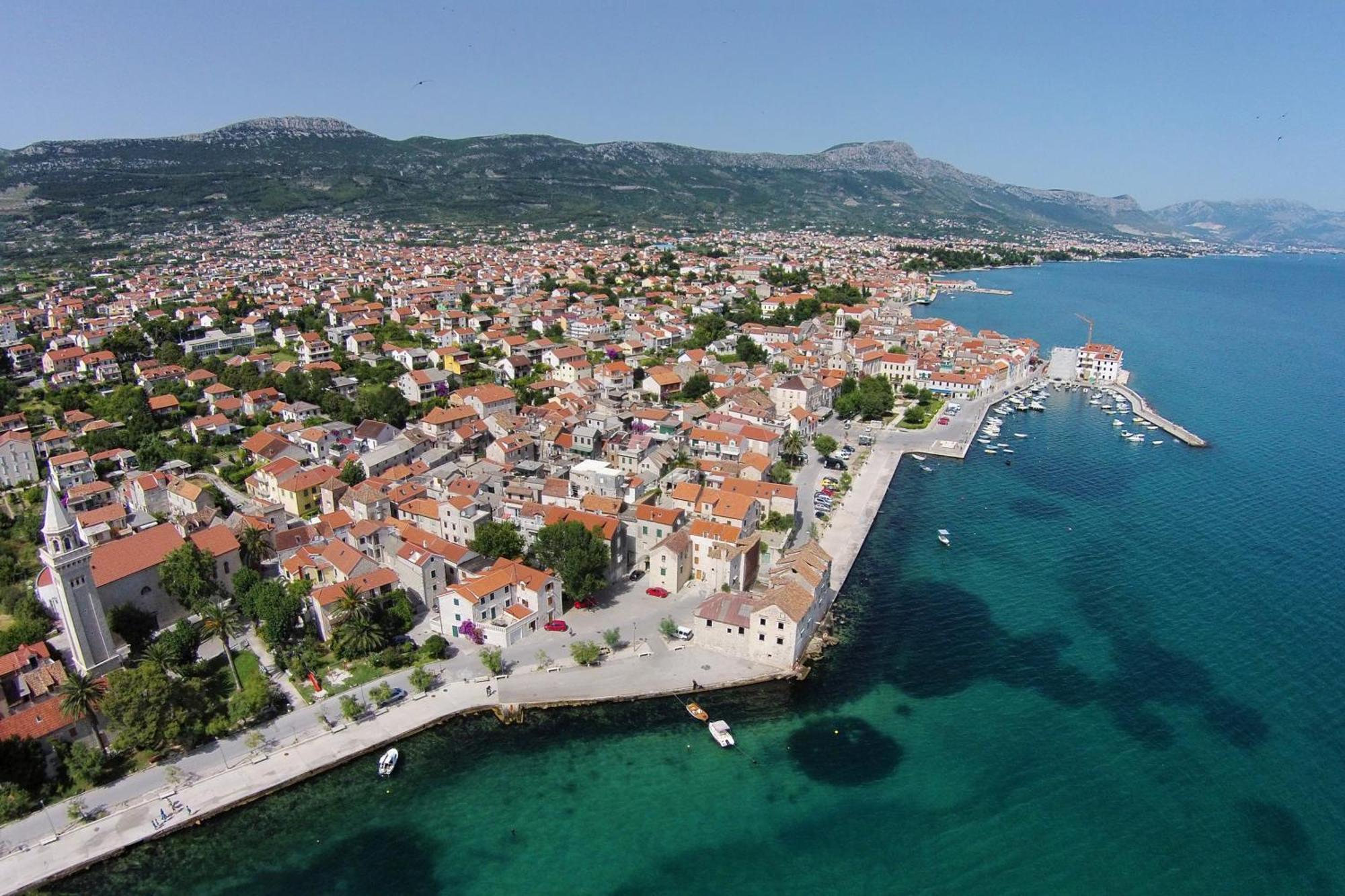 Apartments With A Parking Space Kastel Stafilic, Kastela - 21591 Exterior photo